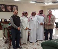 كلية المجتمع تلتقي فريق...