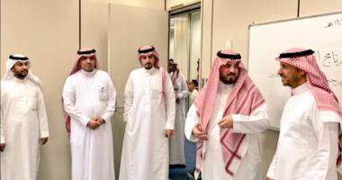 وكيل الجامعة للشؤون التعليمية والأكاديمية في زيارة لمقر السنة التأهيلية للطلاب الصم وضعاف السمع