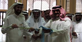 صيادلة المستقبل ينيرون يوم البحث العلمي