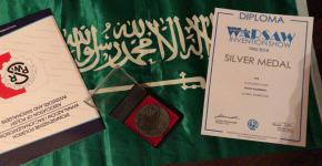 الطالبة الموهوبة مها البراك تحصد الميدالية الفضية بمعرض وارسو الدولي
