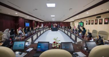 معالي رئيس اللجنة التوجيهية بوزارة المالية يطلع على منجزات مشروع التحول إلى أساس الاستحقاق المحاسبي