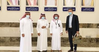 مستشار التخطيط الاستراتيجي بـشركة ميتسوبيشي الكترك يزور كلية إدارة الأعمال