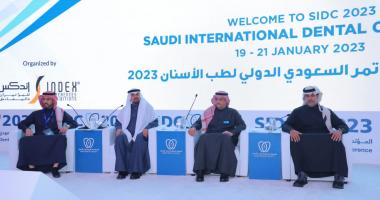 معالي رئيس الجامعة يفتتح المؤتمر السعودي الدولي لطب الاسنان