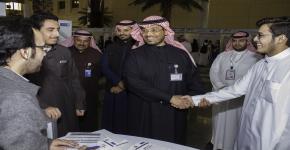 توجيه أكثر من 8000 طالب و طالبة بالسنة الاولى المشتركة بجامعة الملك سعود لاختيار تخصص المستقبل 