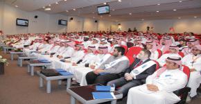 عمادة السنة التحضيرية تكرم طلبتها المتميزين أكاديمياً وسلوكياً