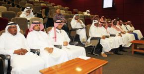 محاضرة تثقيفية بعنوان "دور الإداريين في تحقيق الجودة الإدارية والأكاديمية" في كلية علوم الرياضة