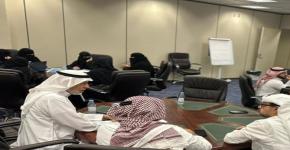 المركز يقيم اللقاء الأول وورشة عمل التعلم بالخدمة