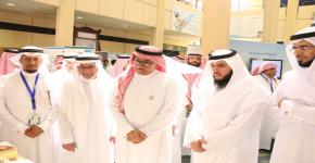  معالي مدير جامعة الملك سعود يفتتح فعاليات اليوم العالمي للمعلم بكلية التربية