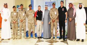 وفد من القوات المسلحة السعودية والمجلس الدولي للرياضة العسكرية يزورون كلية علوم الرياضة 