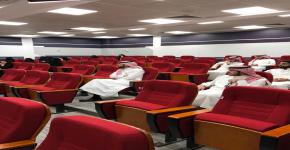 مركز الخريجين وبالتعاون مع مجموعة الطيار القابضة ينظم اللقاء التعريفي ببرنامج (جدارة)