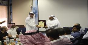 منسوبو معهد الملك عبدالله لتقنية النانو يشكرون د. عبدالله بن محمد الزير