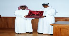 Official inaugurating "Dean Award for Ideal Employee" and honoring the employee of the month