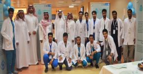 نادي كلية الصيدلة ينظم فعالية ((احفظها صح)) في مستشفى الملك خالد الجامعي