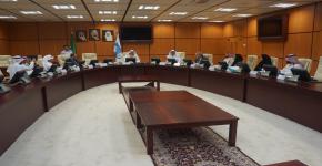 عمادة الدراسات العليا بجامعة الملك سعود تعقد إجتماعاً تشاورياً مع شركة المراعي لبحث سبل التعاون والشراكة
