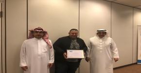 أ.محمد العيسوي من مكتب وكالة الكلية للتطوير والجودة يحصل ع جائزة العميد للموظف المثالي لشهر جمادى الأولى 1439