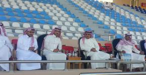 بحضور معالي المدير منتخب القدم يتفوق على منتخب جامعة الملك عبدالعزيز 