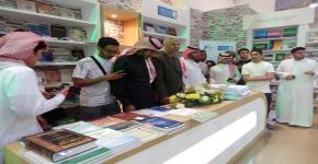 طلاب قسم التربية البدنية لكلية علوم الرياضة و النشاط البدني يزورون معرض الرياض الدولي للكتاب