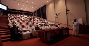 تحت رعاية مدير الجامعة الدكتور بدران العمر: كلية الهندسة تقيم ورشة عمل حول مشاركة جامعة الملك سعود في مسابقة البيت الشمسي المستدام