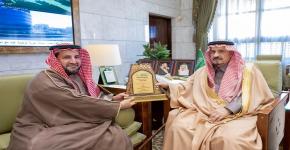 سمو أمير منطقة الرياض يستقبل رئيس الجمعية السعودية للعلاج الطبيعي