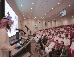 لقاء تعريفي عن برنامج الطلبة المتفوقين بعمادة السنة التحضيرية