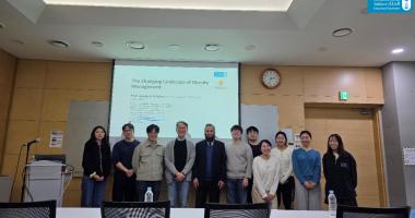 مضاعفات السمنة في محاضرة علمية للدكتور الفدّا بجامعة سيؤول الوطنية