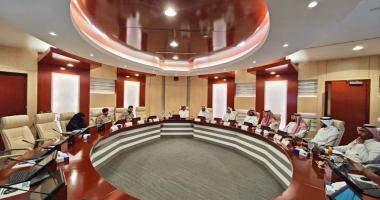 جامعة الملك سعود ووزارة الدفاع تبحثان تطوير تنفيذ برنامج الابتعاث المطور لطلبة الكليات العسكرية