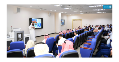 نيابةً عن عميد كلية الطب الدكتور الفدّا يفتتح الملتقى السنوي الخامس لأبحاث جراحة العظام 