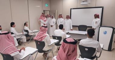 عميد الكلية يستقبل نائب رئيس الجامعة للشؤون التعليمية والأكاديمية في زيارته التفقدية للكلية