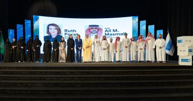 الجامعة تستقبل رئيس شركتي ألفابت وجوجل