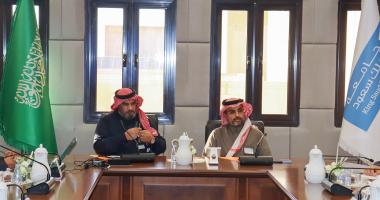كبير مسؤولي الموارد البشرية بجامعة الملك سعود يزور كلية التمريض ويجتمع بعميد الكلية