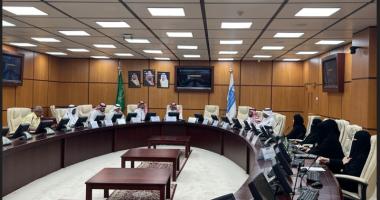 مجلس الدراسات العليا يعقد جلسته التاسعة عشرة للعام الدراسي 1447هـ