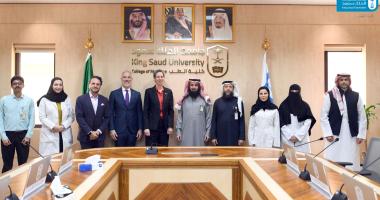 كلية الطب تستقبل وفدًا أكاديميًا رفيع المستوى من جامعة ماكجيل الكندية