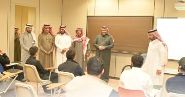 جولة سعادة عميد كلية العلوم على القاعات الدراسية مع انطلاقة الفصل الدراسي الثاني 2025/2026