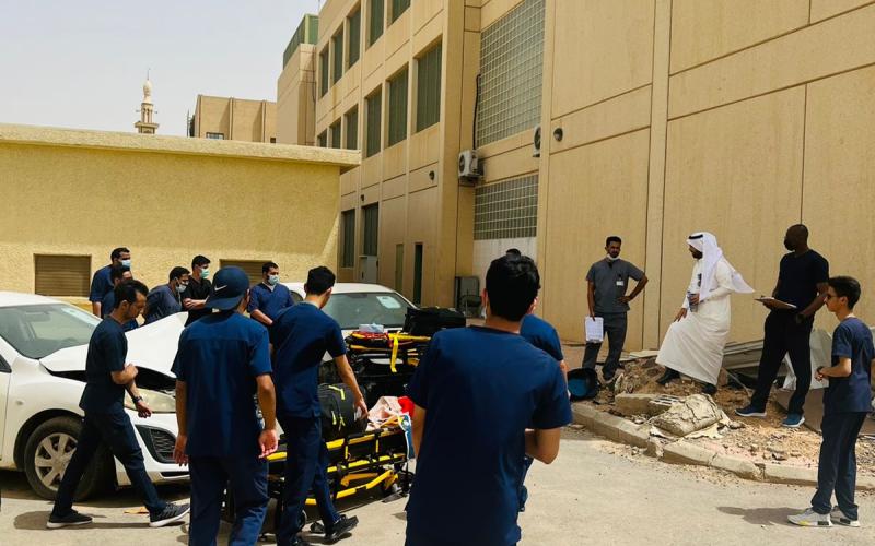 تدريبات محاكاة حوادث السيارات لطلاب كلية الأمير سلطان بن عبدالعزيز للخدمات الطبية الطارئة